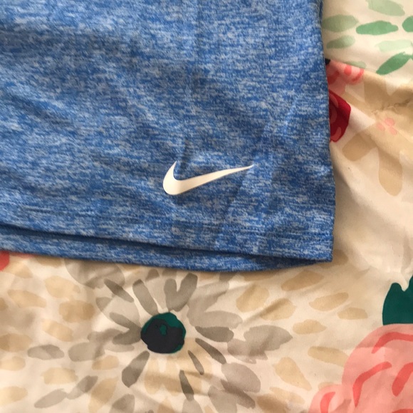 Workout Tee Bundle Nike Under Armor Small - Picture 3 of 4